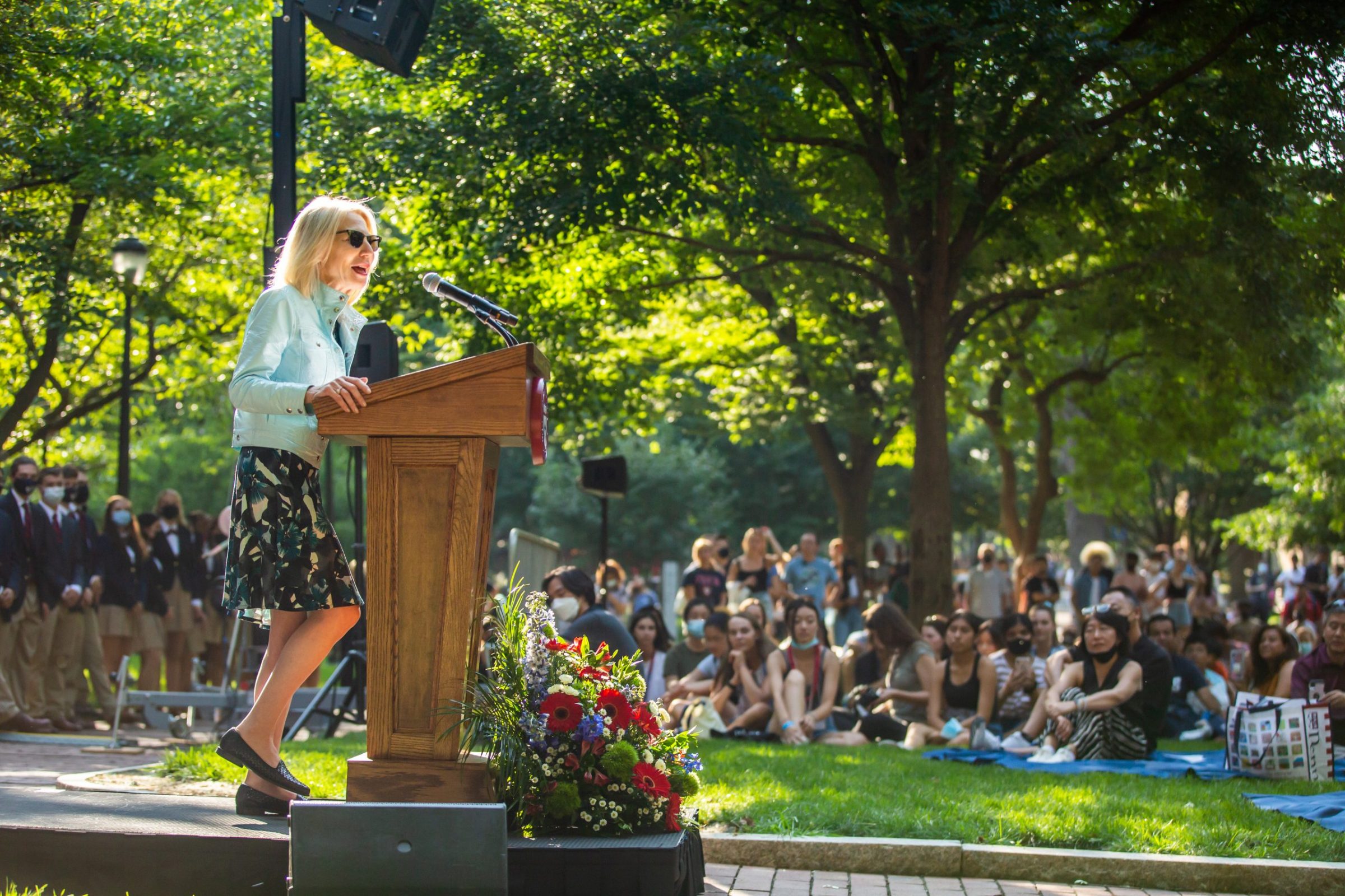 President Amy Gutmann speaks to students and families on College Green