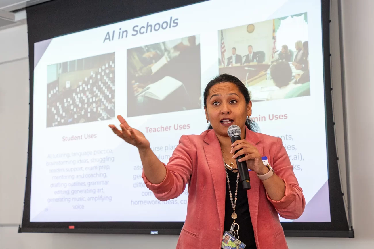 Betty Chandy speaks to Philadelphia teachers during a Penn GSE PASS session on AI in education.