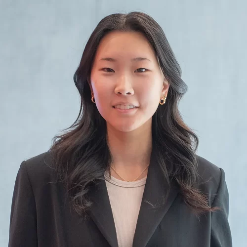 A portrait of Jaein Kim, C'25, Class of 2025 Co-Chair of Seniors for the Penn Fund.
