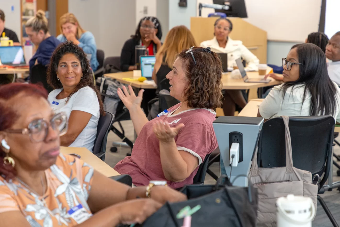 Teachers from across the School District of Philadelphia participate in a PASS program session on AI in education.