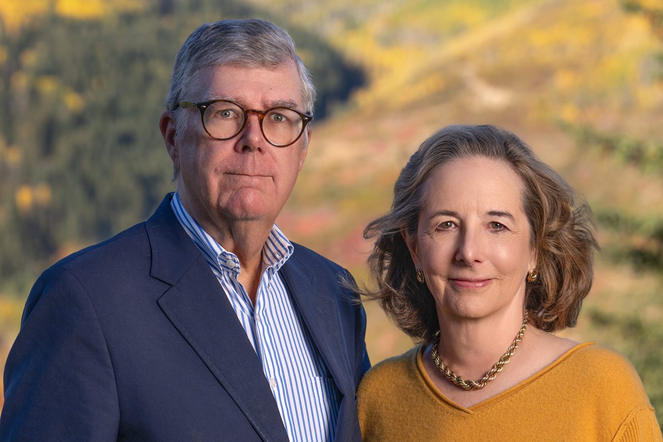 A portrait of Scott A. Wieler, WG’87, and his wife, Mary Baily Wieler.